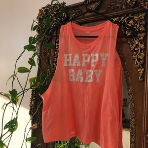 Alo yoga happy baby muscle Tee in medium